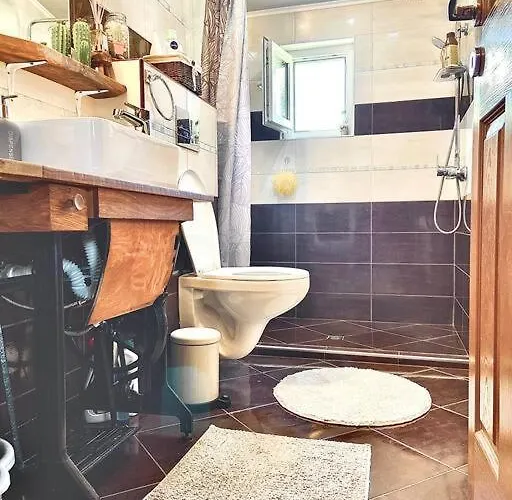 Mansard Underneath The Stars Apartment *