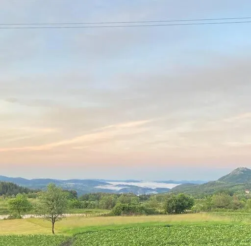 Apartment Mansard Underneath The Stars *